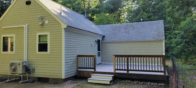 282A Wareham Rd in Marion, MA - Building Photo - Building Photo