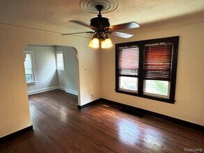 817 N Dorchester Ave in Royal Oak, MI - Building Photo - Building Photo