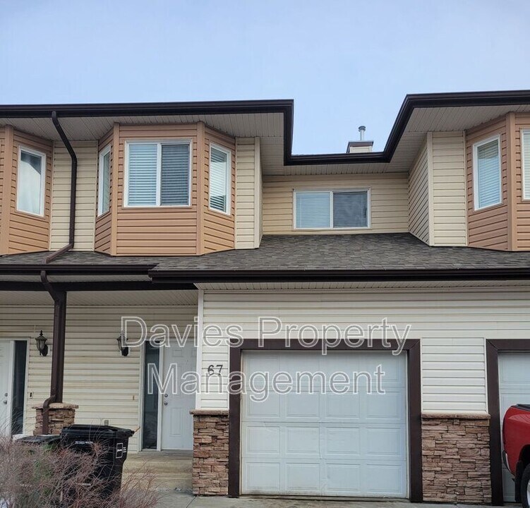 171 Brintnell Blvd NW in Edmonton, AB - Building Photo