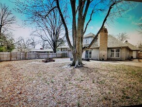 720 N Stratford Rd in Wichita, KS - Building Photo - Building Photo