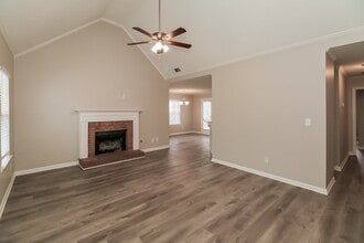 245 Pebble Creek Dr in Mcdonough, GA - Foto de edificio - Building Photo