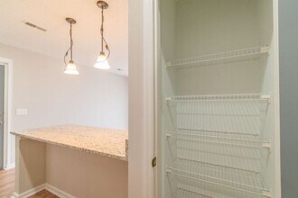 6112 Meadow Rose Ln in Charlotte, NC - Building Photo - Building Photo