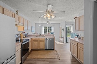 102 Tiger Woods Pl in New Bern, NC - Building Photo - Building Photo