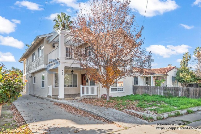 855 N 17th St in San Jose, CA - Foto de edificio - Building Photo
