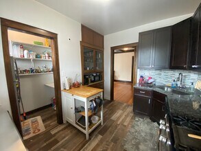 6311 N Wayne Ave, Unit 2S in Chicago, IL - Foto de edificio - Building Photo