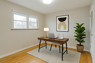 2527 William Ave in Glenview, IL - Building Photo - Building Photo