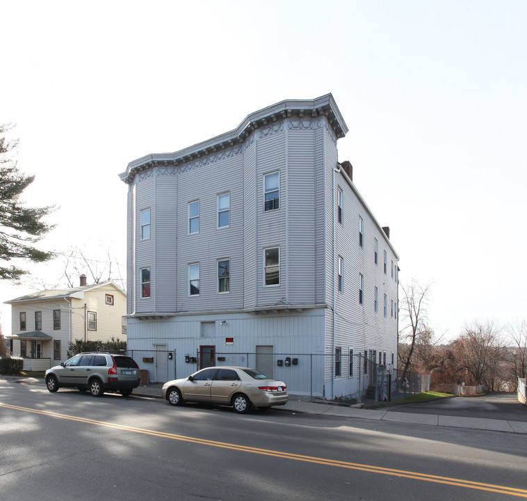 550 Baldwin St in Waterbury, CT - Building Photo