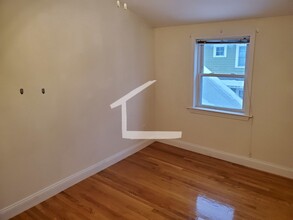 174 Fuller St in Brookline, MA - Building Photo - Building Photo