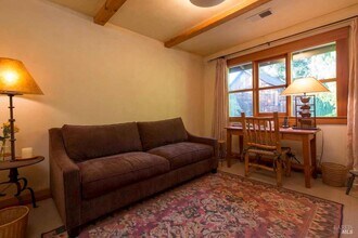 430 Pratt Ave in St Helena, CA - Building Photo - Building Photo