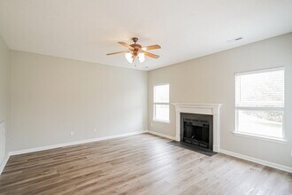 7424 Maggie Dr, Unit 1 in Nashville, TN - Building Photo - Building Photo