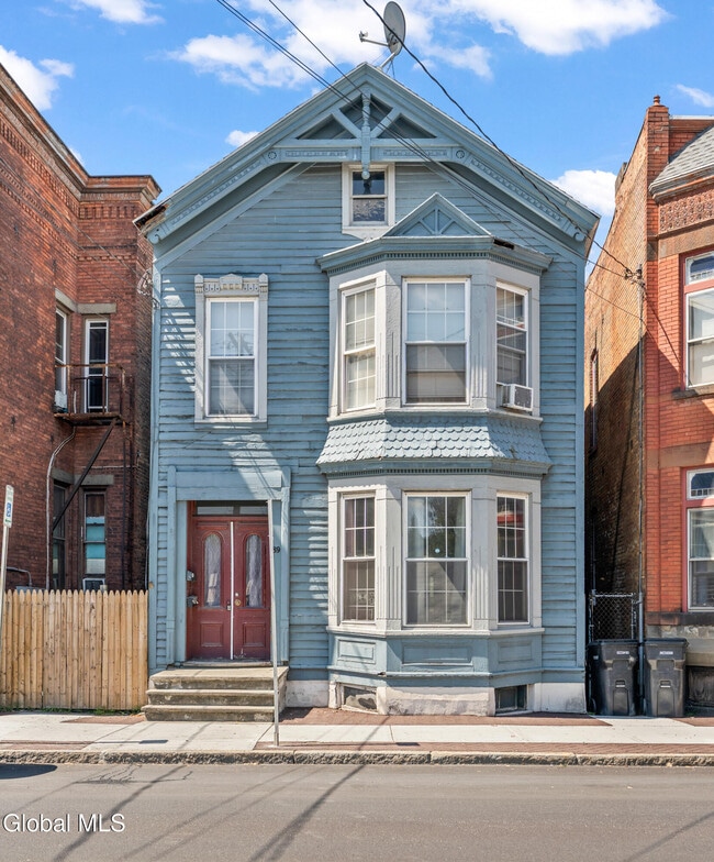 89 2nd Ave in Troy, NY - Building Photo - Building Photo