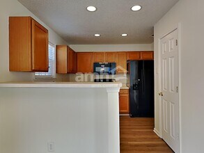 112 Tiverton Woods Dr in Holly Springs, NC - Building Photo - Building Photo