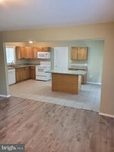 47 Holstone Ln in Willingboro, NJ - Building Photo - Building Photo