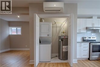 540 King St E in Hamilton, ON - Building Photo - Building Photo