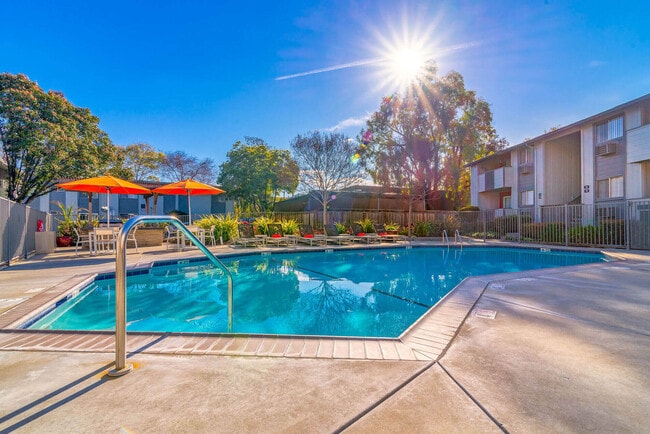 The Crossings in Sunnyvale, CA - Foto de edificio - Building Photo