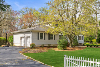 704 Deal Rd in Oakhurst, NJ - Building Photo - Building Photo