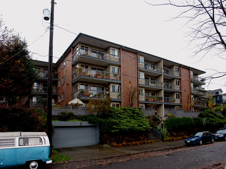 Midtown Condominiums  in Seattle, WA - Building Photo