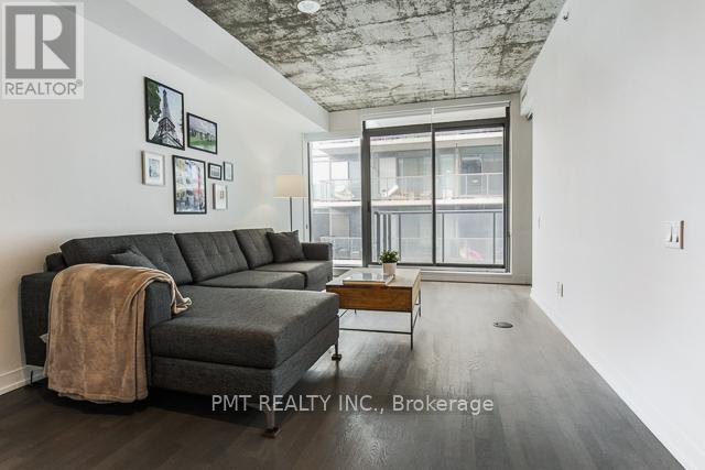 560-560 King St W in Toronto, ON - Building Photo - Building Photo