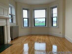 437 Cambridge St, Unit 21 in Boston, MA - Building Photo - Building Photo