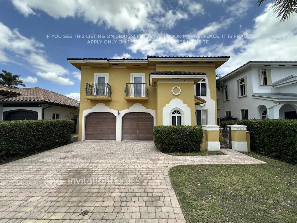 15533 SW 13th Terrace in Miami, FL - Foto de edificio