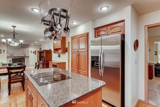 11810 SE 200th St in Kent, WA - Building Photo - Building Photo