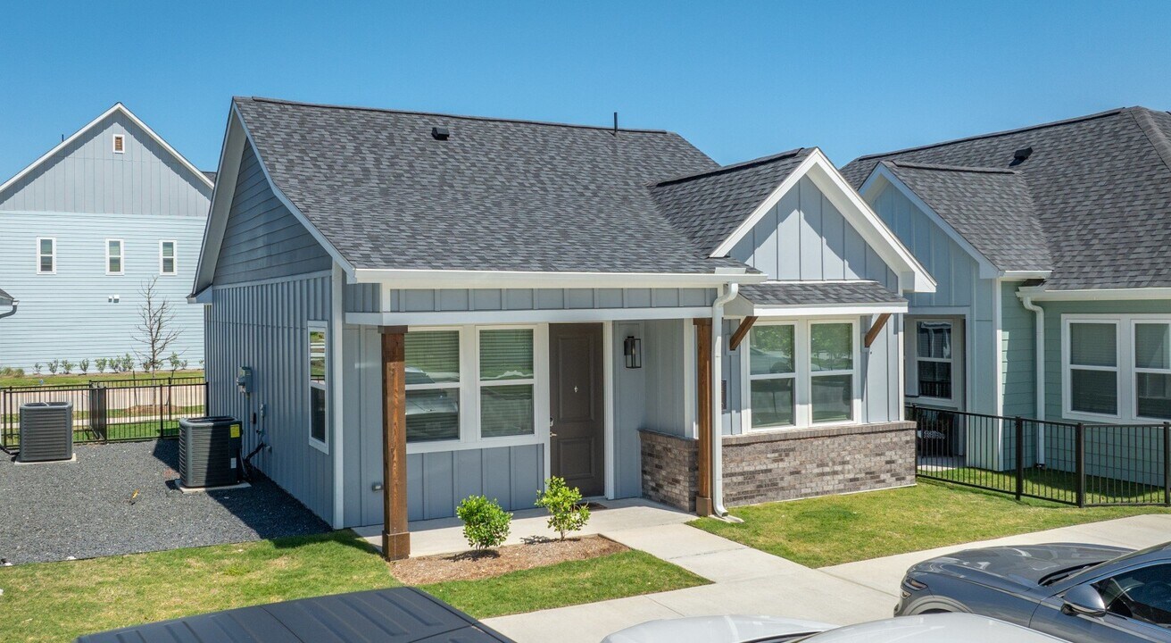 10503 Peek Rd in Cypress, TX - Building Photo