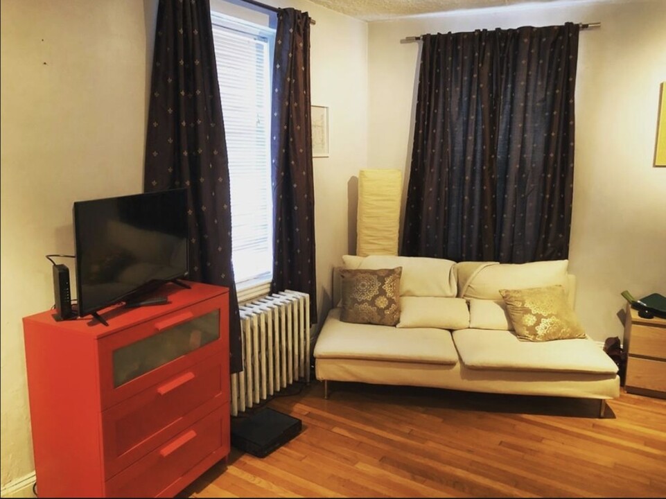52 Queensberry St in Boston, MA - Building Photo