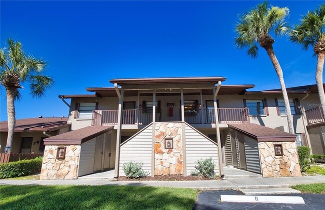 property at 927 Capri Isles Blvd