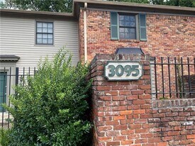 3095 Colonial Way in Chamblee, GA - Building Photo