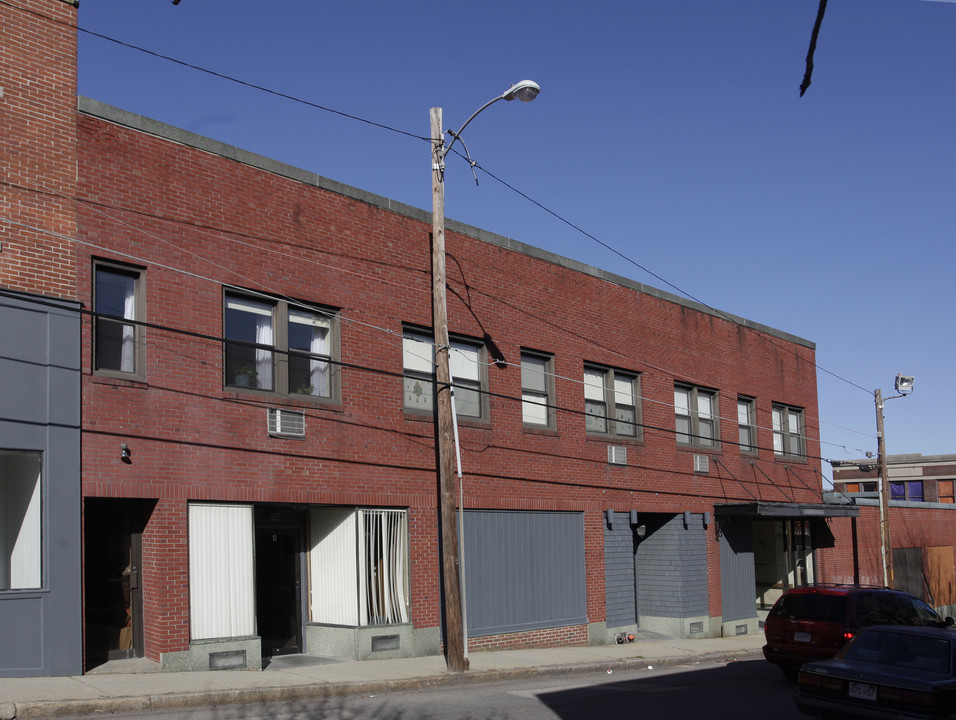 Joslin House Apartments in Webster, MA - Building Photo