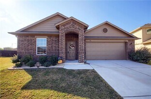 12005 Riparian Rd in Manor, TX - Building Photo