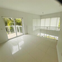 1650 Brickell Ave, Unit 112 in Miami, FL - Building Photo - Building Photo