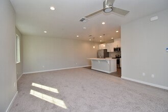37265 Legacy Cmn in Fremont, CA - Foto de edificio - Building Photo