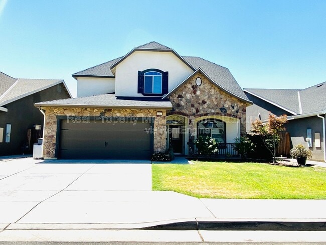 6162 E Farrin Ave in Fresno, CA - Building Photo - Building Photo