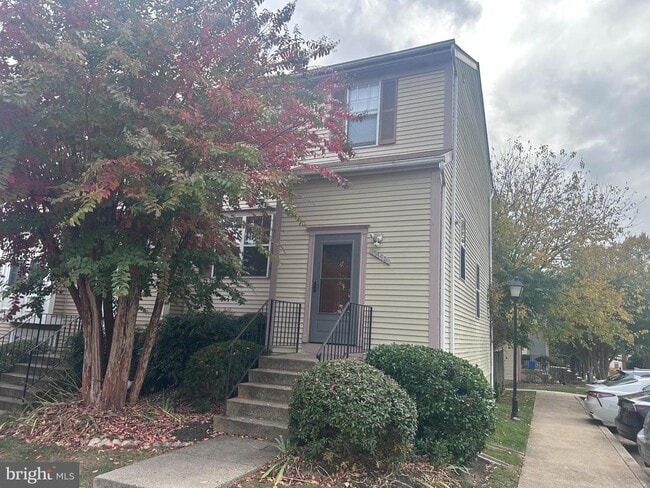 property at 12150 Turnstone Ct