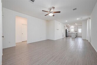23022 Undertaken Path in Katy, TX - Building Photo - Building Photo