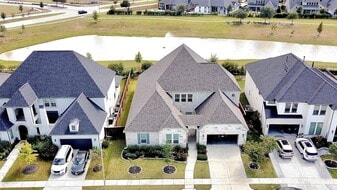 6919 Shoreline Vw Dr in Katy, TX - Building Photo