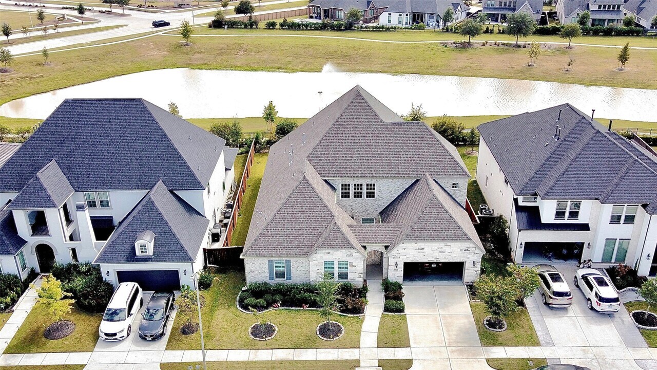 6919 Shoreline Vw Dr in Katy, TX - Building Photo