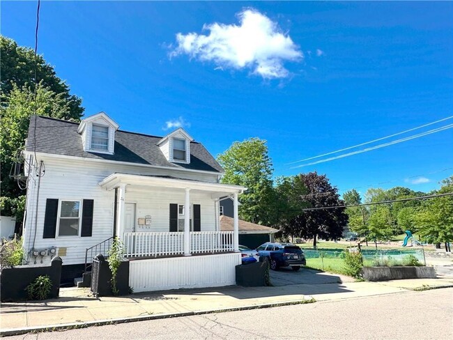 property at 24 Vale St