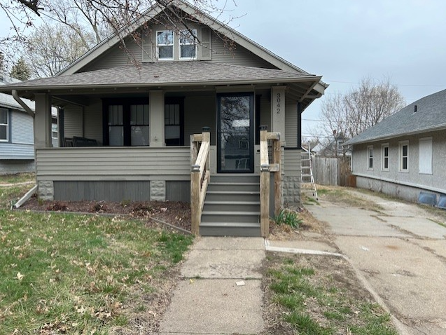 property at 3042 Arcadia Ave