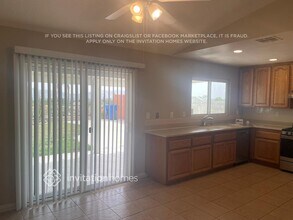 895 W 59th St in San Bernardino, CA - Foto de edificio - Building Photo