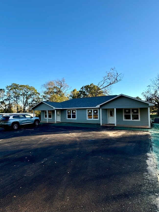 203 Crestview, Unit 197 A