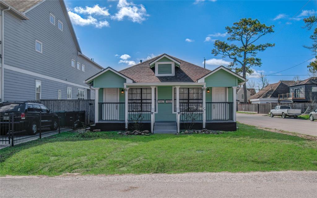704 E 25th St in Houston, TX - Building Photo