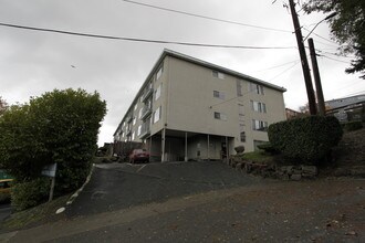 Raleigh House in Seattle, WA - Foto de edificio - Building Photo