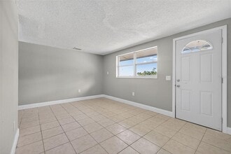7232 New York Ave in Hudson, FL - Building Photo - Building Photo