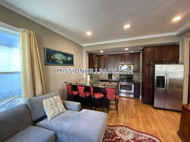 74 Georgia St in Boston, MA - Building Photo - Building Photo