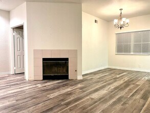 9930 Scripps Vista Way in San Diego, CA - Building Photo - Building Photo