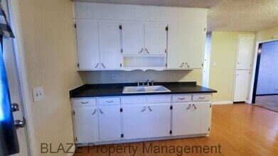 1915 S Roosevelt St in Amarillo, TX - Building Photo - Building Photo