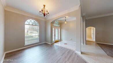 11861 Lake Fern Dr in Jacksonville, FL - Building Photo - Building Photo