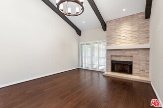 8600 Tuscany Ave in Los Angeles, CA - Building Photo - Building Photo